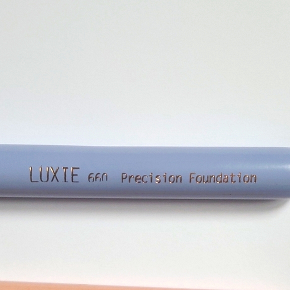 Luxie Makeup Brushes | Dreamcatcher and Rose Gold Collections | NEW, NEVER USED - Picture 2 of 6